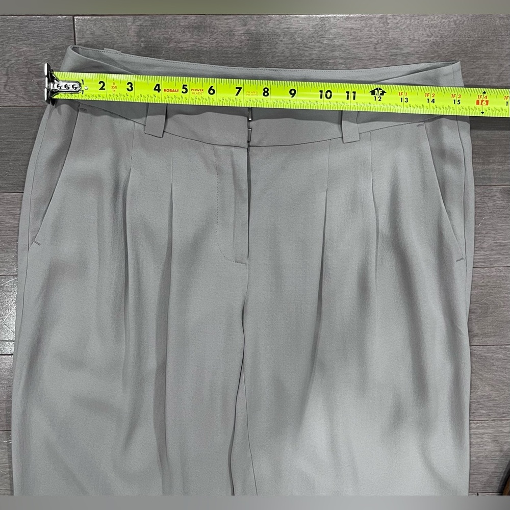 NWOT Eileen Fisher 100% Silk Tapered Cropped Trouser Pant Light Gray XS - Picture 10 of 10
